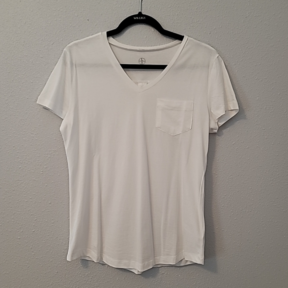 LO Brand White V Neck T-Shirt w Pocket Sz M